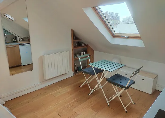 Studio Sous Les Toits Et Mezzanine - Vincennes