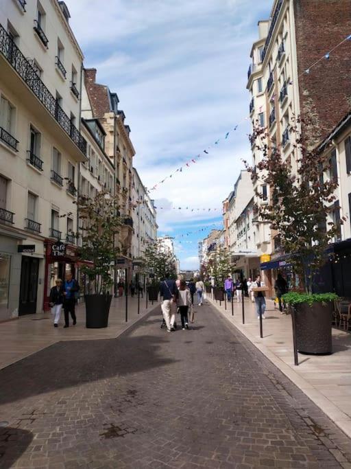 Apartment Sous Les Toits Et Mezzanine - *